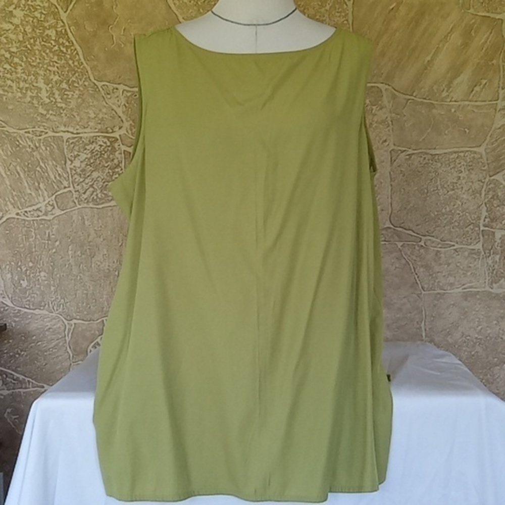 PLUS SIZE TANK TOP